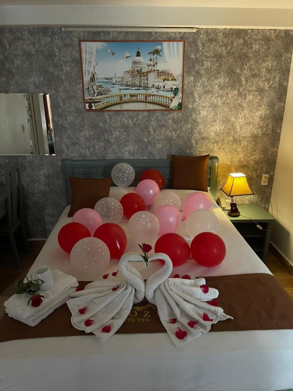 Cozi Hotel Hai Phong Buitenkant foto