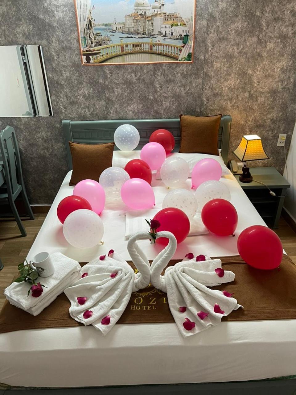 Cozi Hotel Hai Phong Buitenkant foto