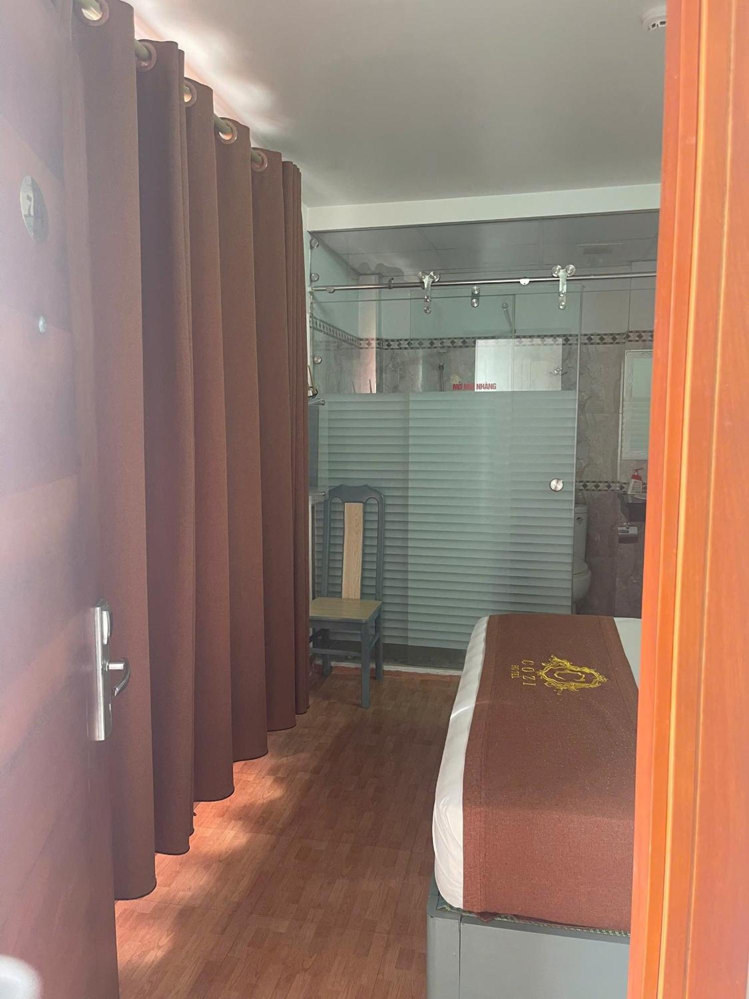 Cozi Hotel Hai Phong Buitenkant foto