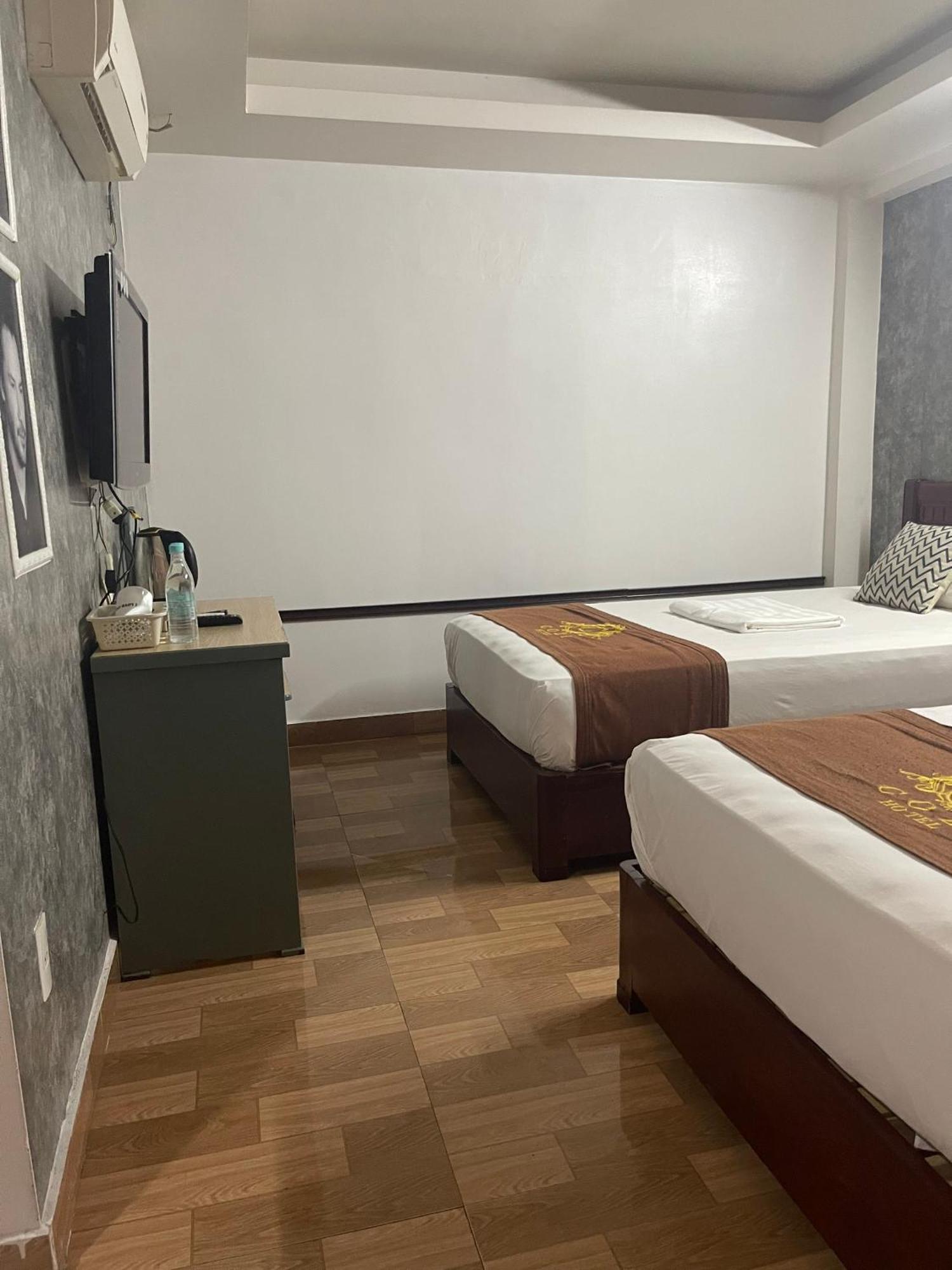 Cozi Hotel Hai Phong Buitenkant foto