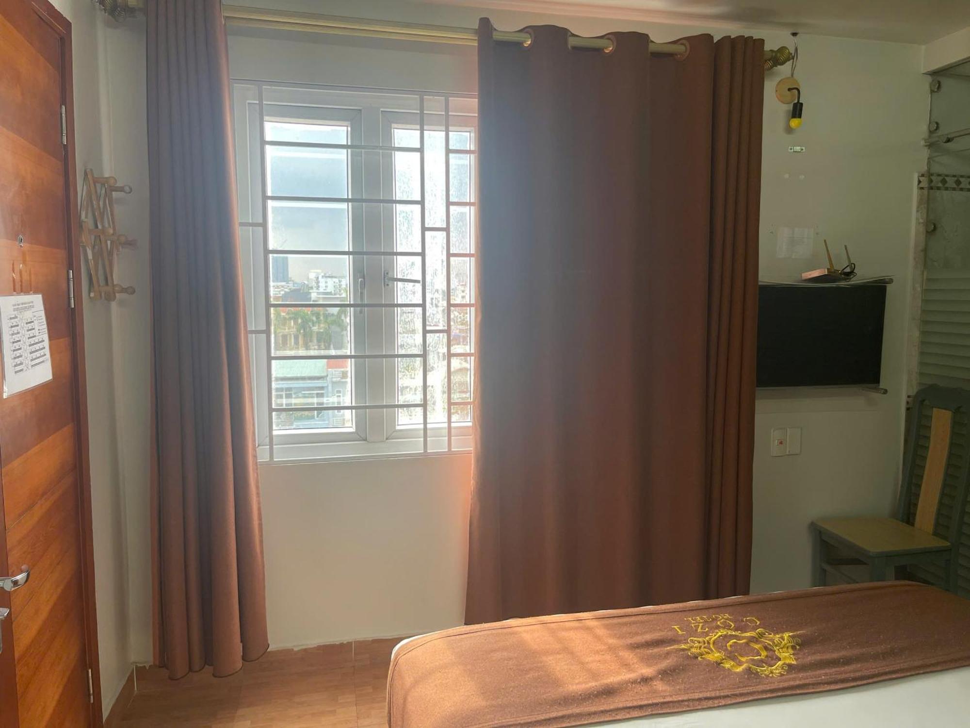 Cozi Hotel Hai Phong Buitenkant foto